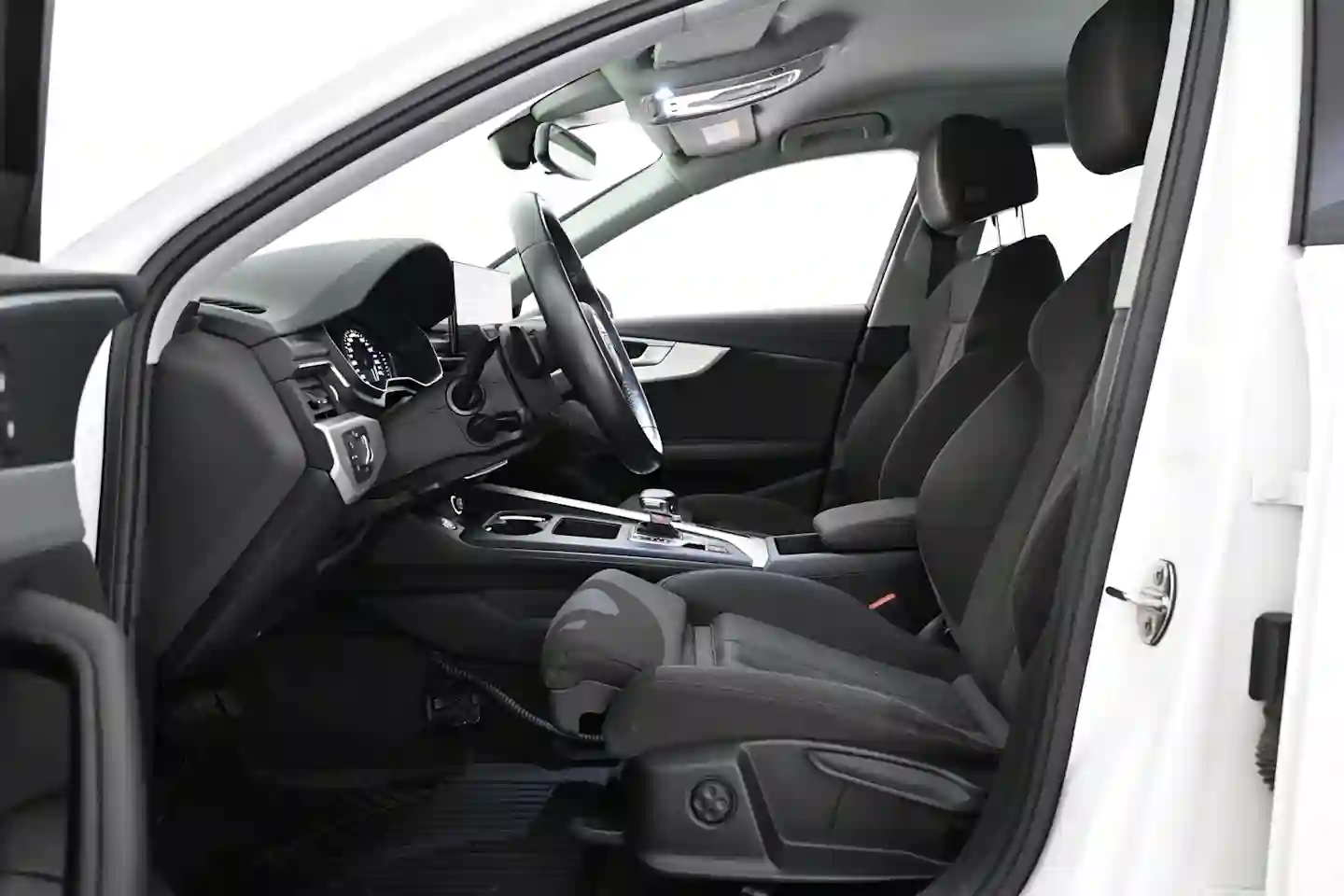 Car Image - 5aKYFOSlg4EV3cPu6GeEcl