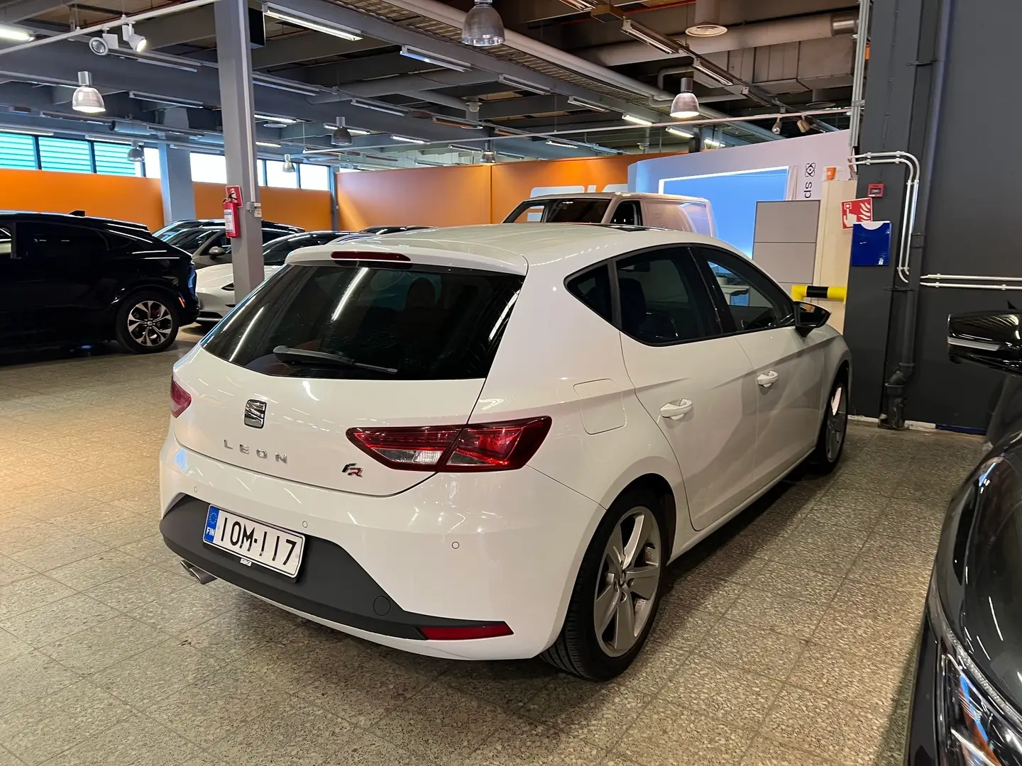 Car Image - veZJl29mAoFljQmITQzUE
