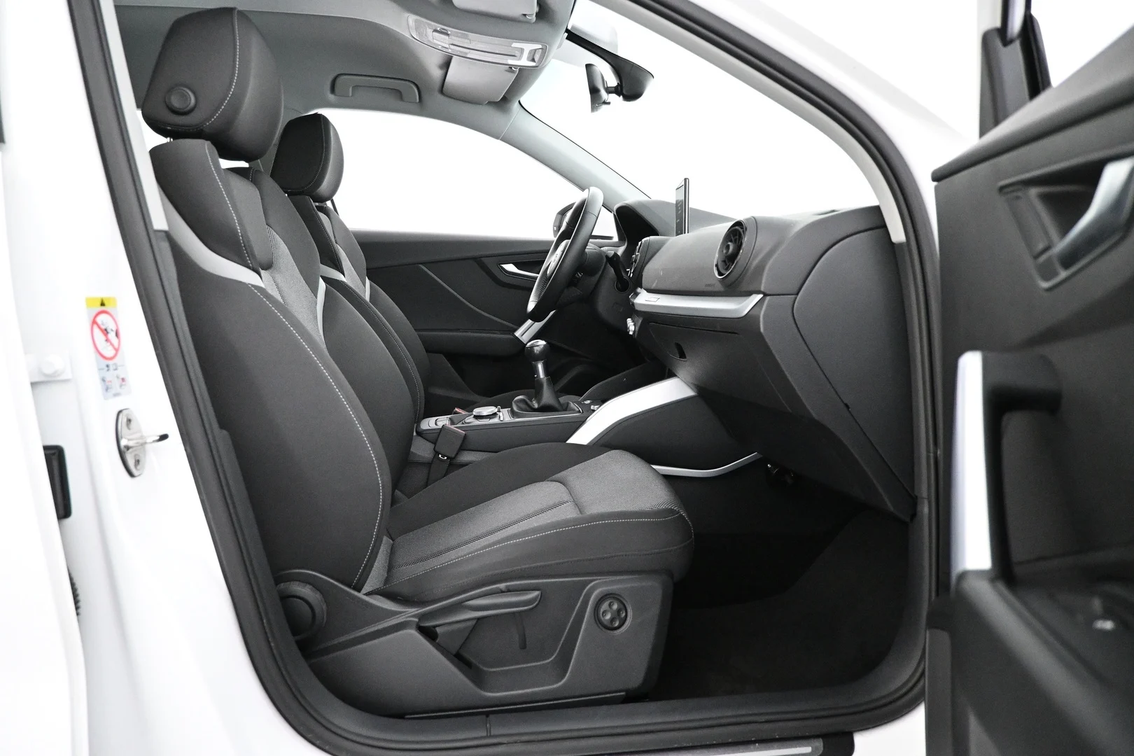 Car Image - 5VG80HKXVZhlJg599WT1qB