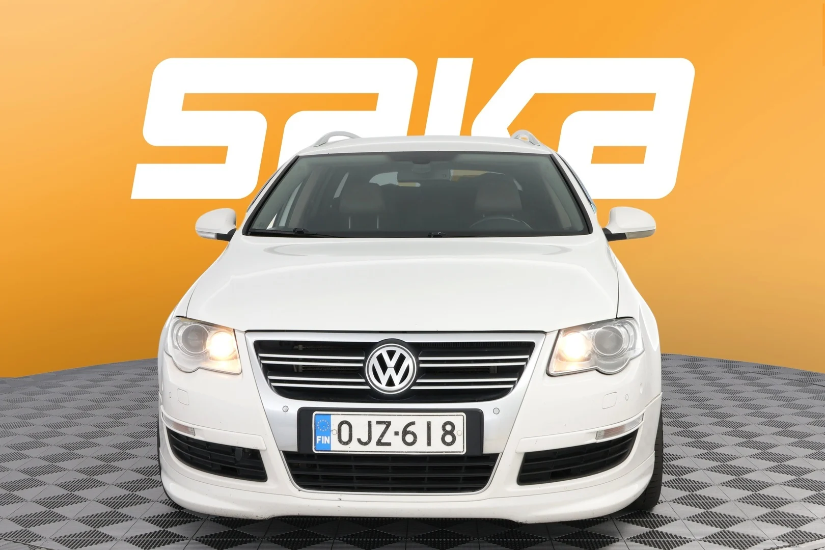 Car Image - 2tuYGKsfCUTHF1U8KtyR9x