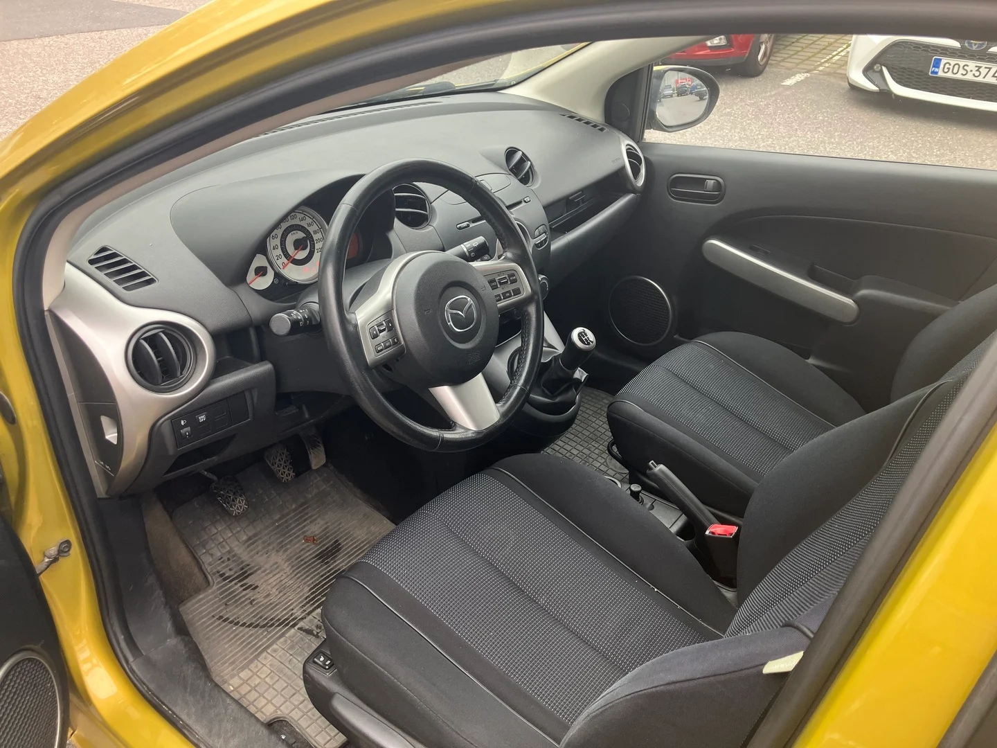 Car Image - 2OOHQ533hjPdUsdKVRDtwT