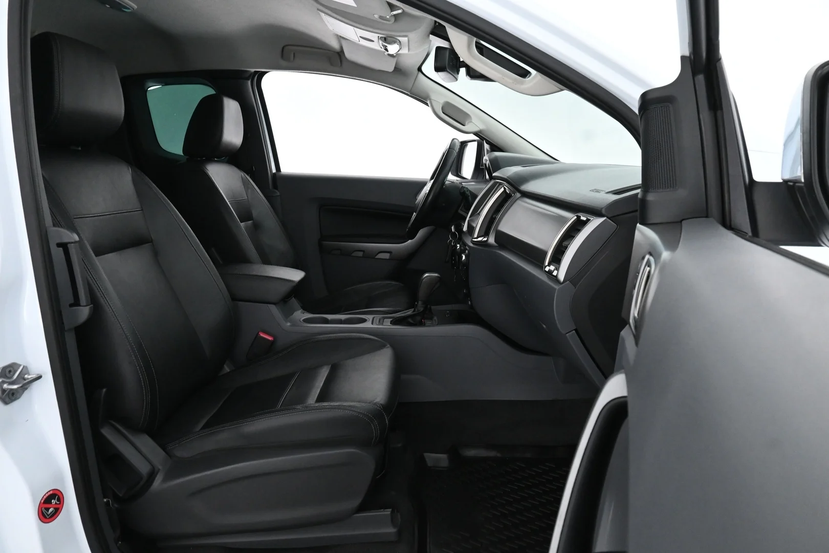 Car Image - 1M2gSHEnkyhXWQ3jFSkHG6