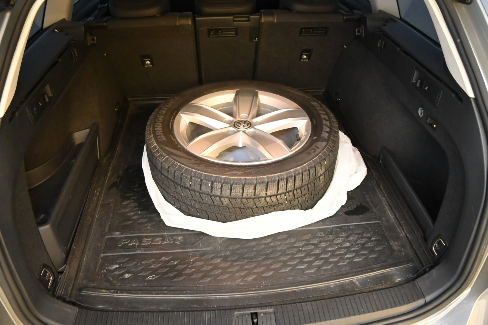 Car Image - 54G2nNgvjHFLY3zfU1SKrf