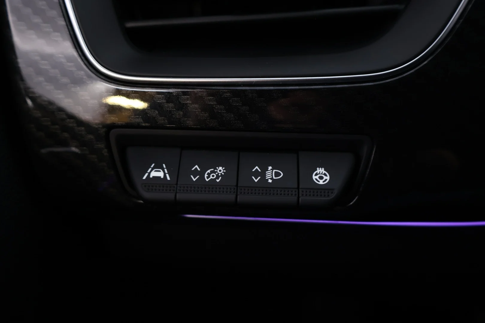 Car Image - 7dk2xSPZLJnkDfxp5qyjPC