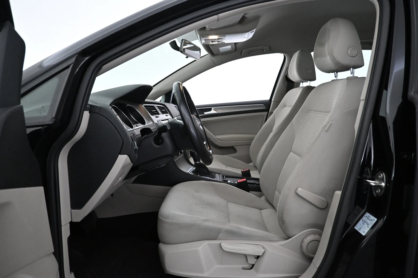Car Image - 4jkKK9YrPTJDMgXooTe25O