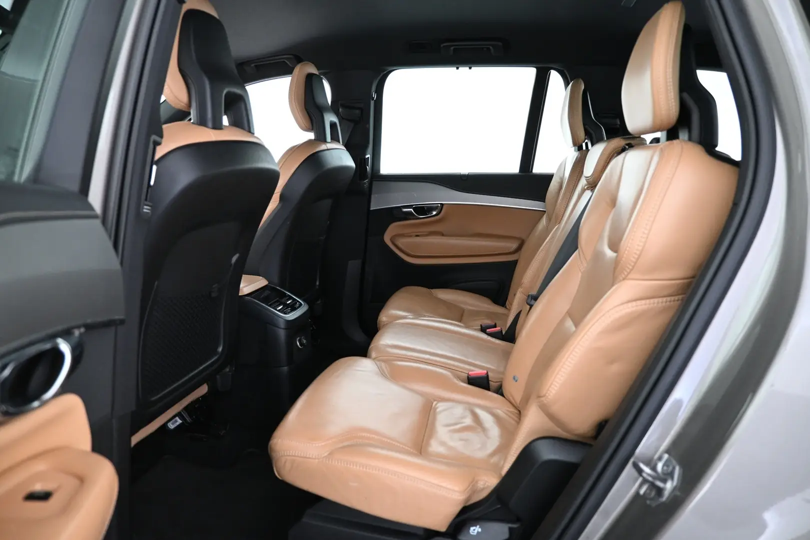 Car Image - MrbybAYN1C3dNCPtg45Rp