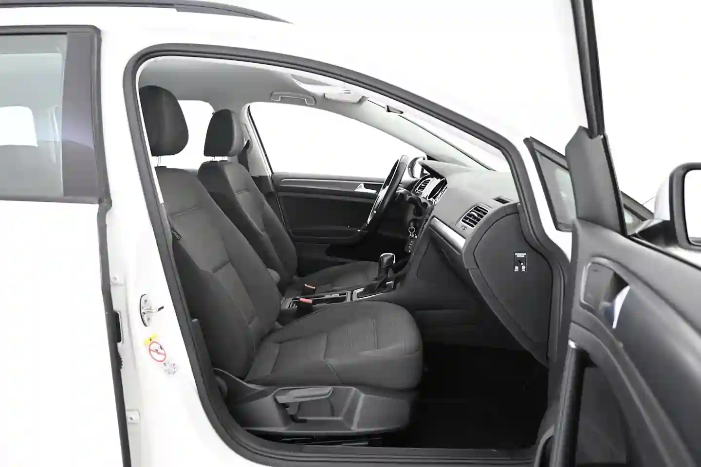 Car Image - 5iYh0U3Akij0GPeJuApsk3