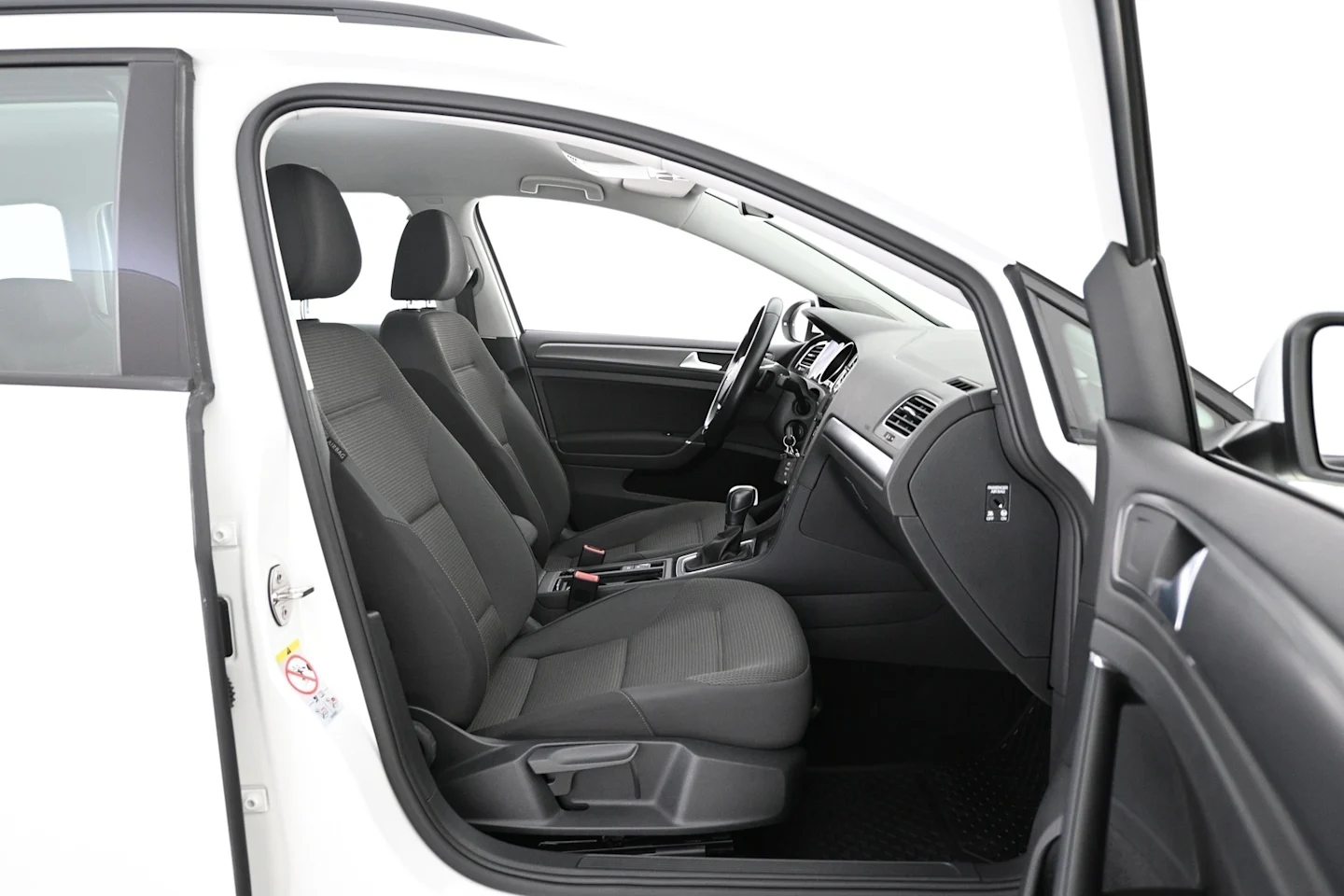 Car Image - 5iYh0U3Akij0GPeJuApsk3