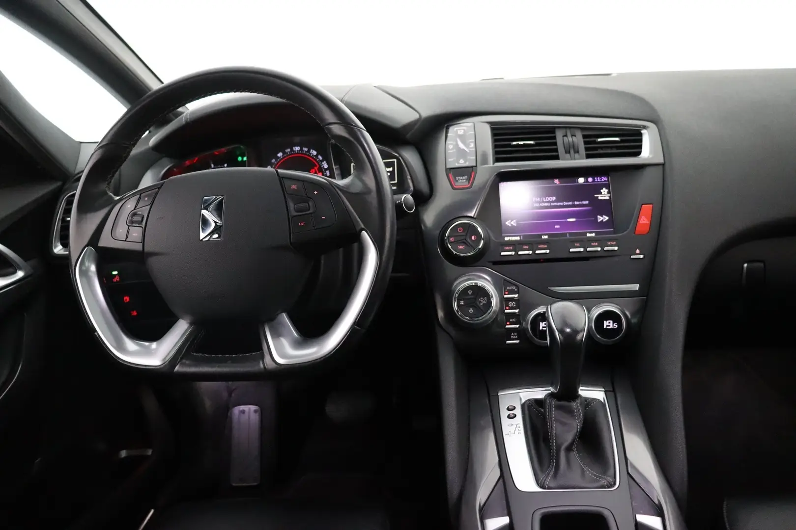 Car Image - 4lCrs1tBixFN2QY9NtDjpE