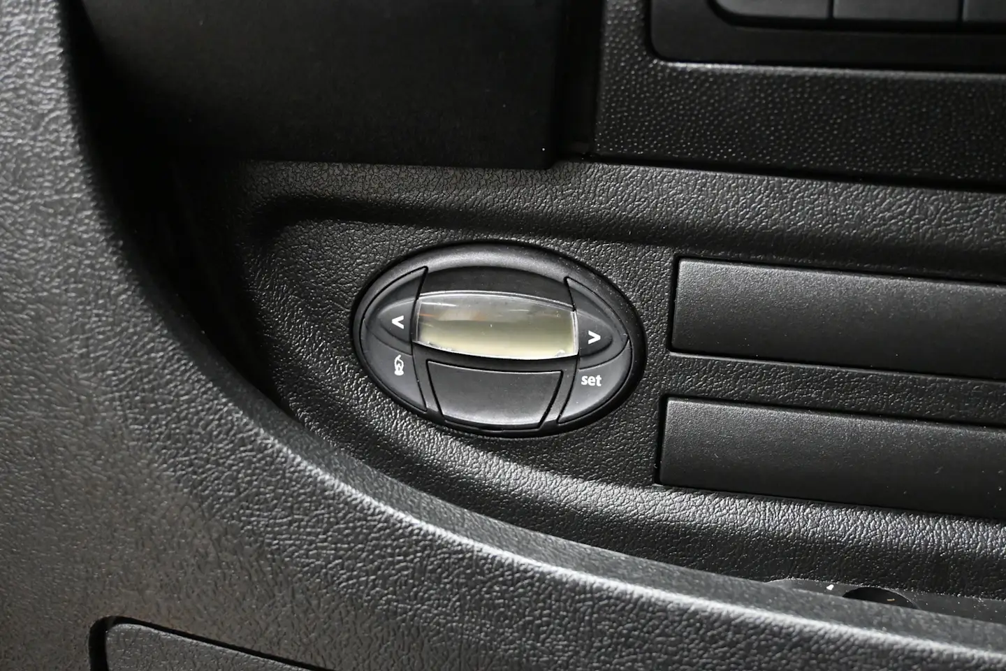 Car Image - 6Dn73sRGvTxfNKcRKL3wSb