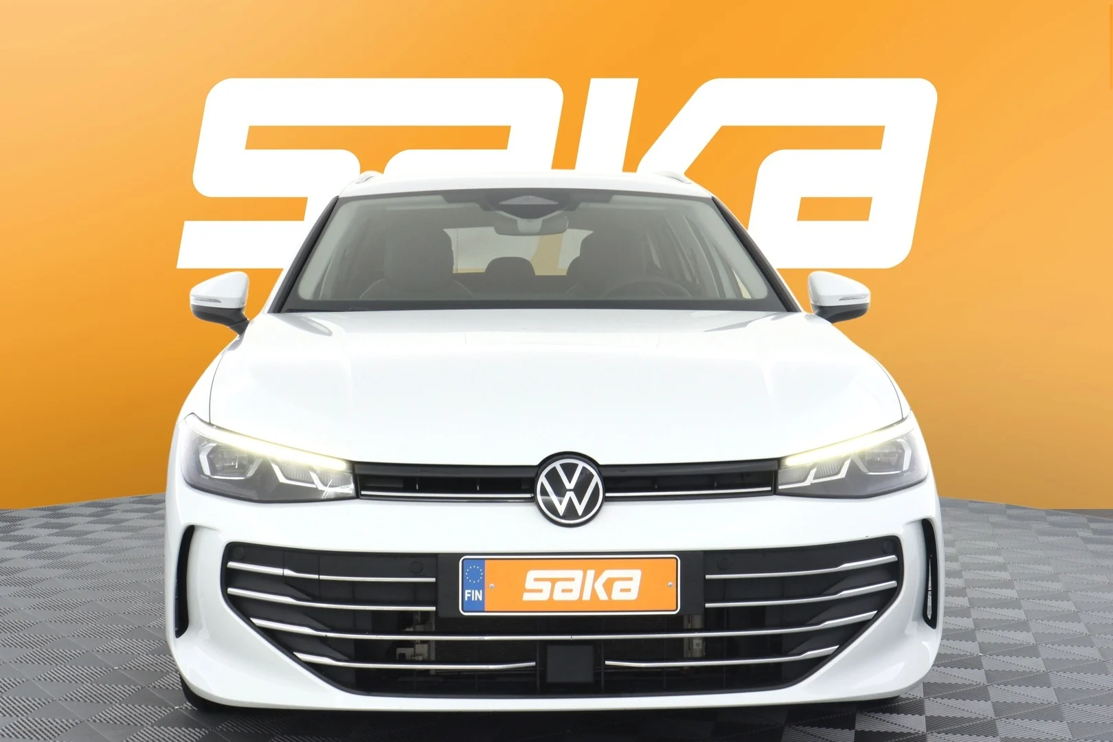 Car Image - 1cTT367Gs8C7Z3LWoQa2rs