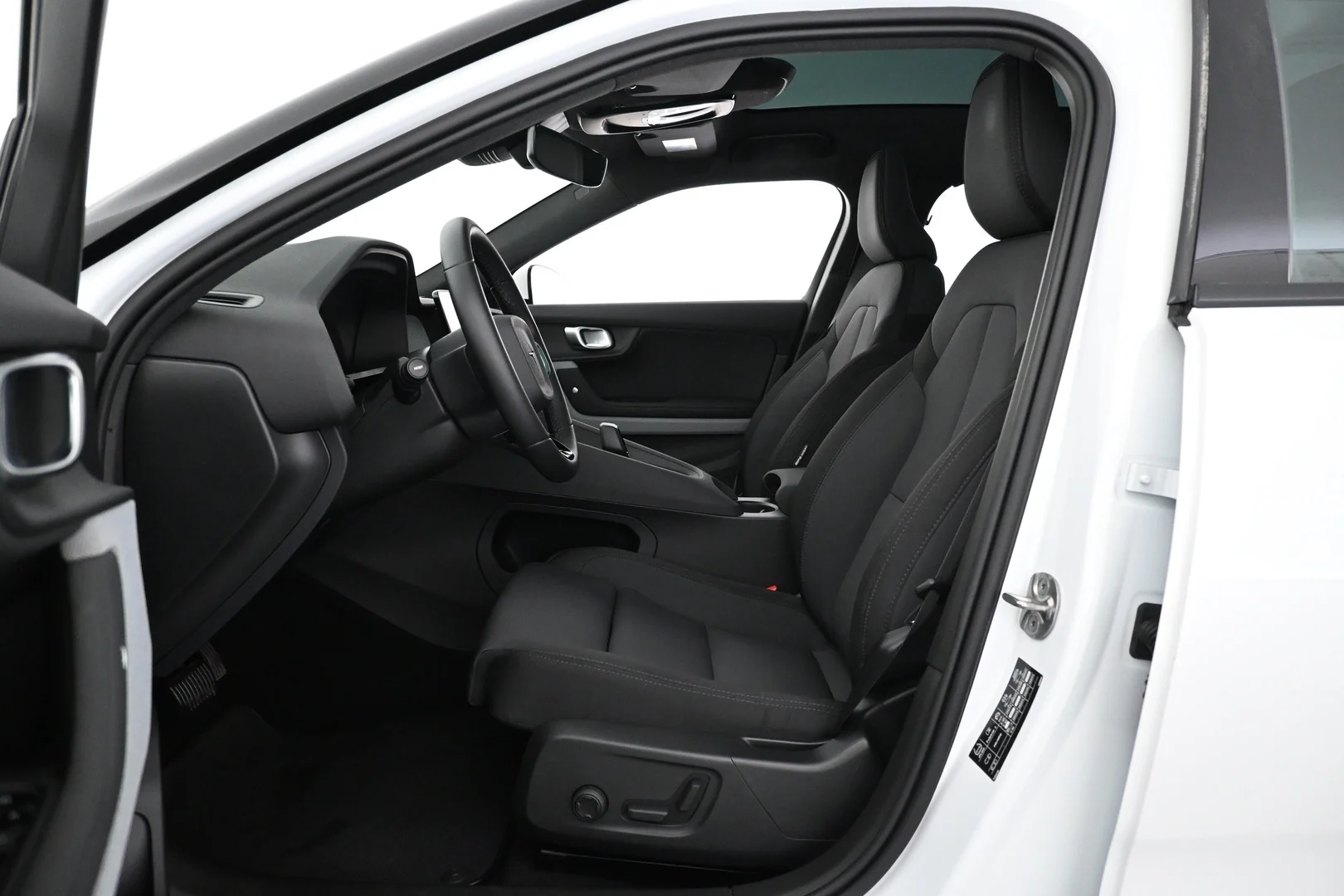 Car Image - VsGpJYWmYrrdjjQEwW49H