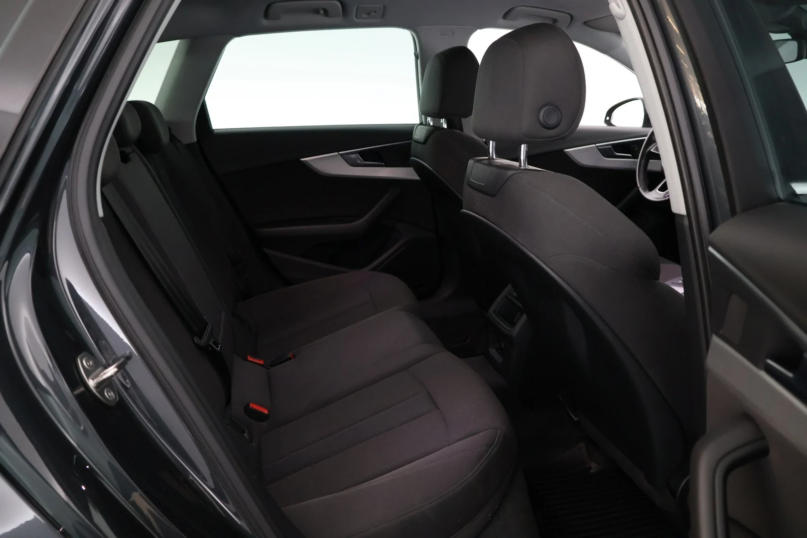 Car Image - 7FfGMITl1e5G8HbzKXzMoQ
