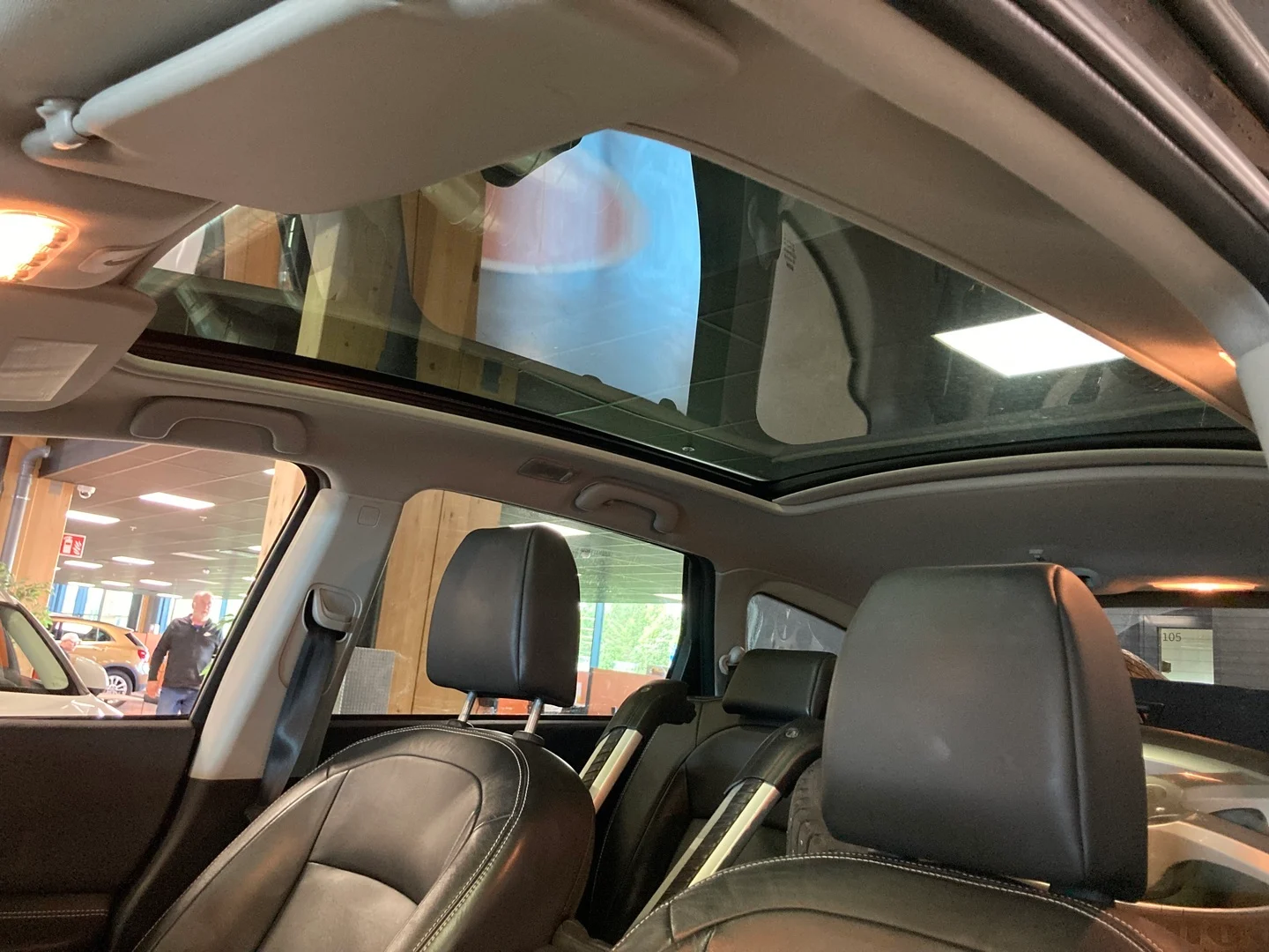 Car Image - 3YM91IeLSx1TlDHwoe6DGQ