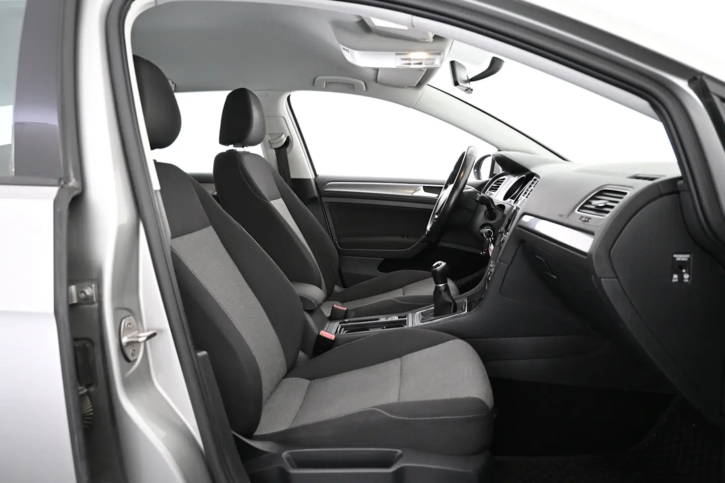Car Image - 2yxUhVxltFYYS4N3SUoCmF