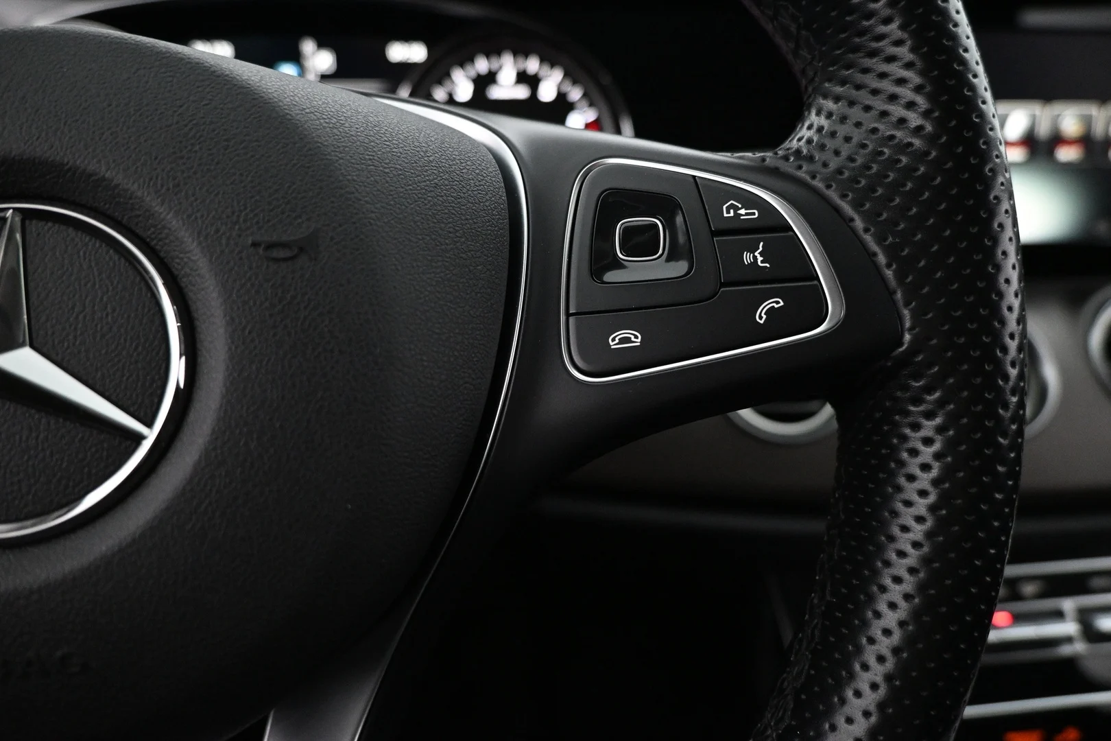 Car Image - 5DkdLWNkQQcC46QNSS8G3x