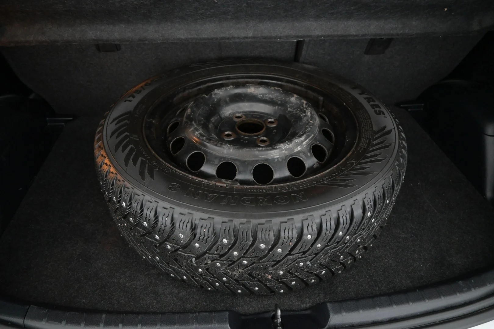 Car Image - 5Ooin6qHt70PeO6iKZSeEg