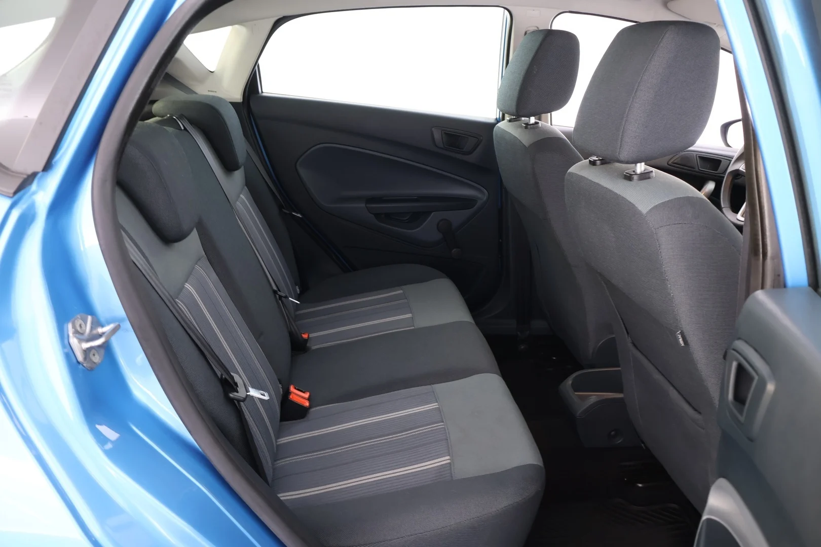 Car Image - vWF8KgI2nVDQDIxZxbVKN