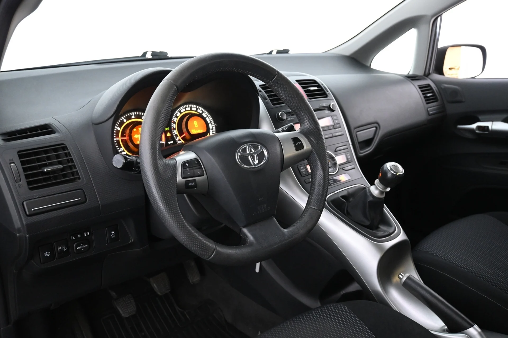 Car Image - 35st13ktpjWEps0LsOTXW0