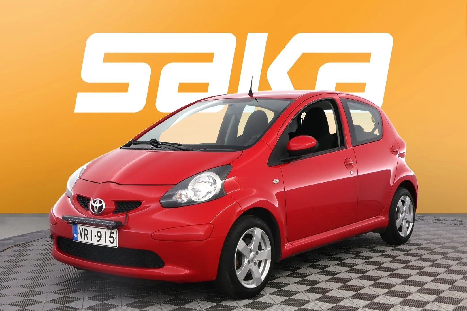 Car Image - 353TQYMRql9byLrccFGF0t