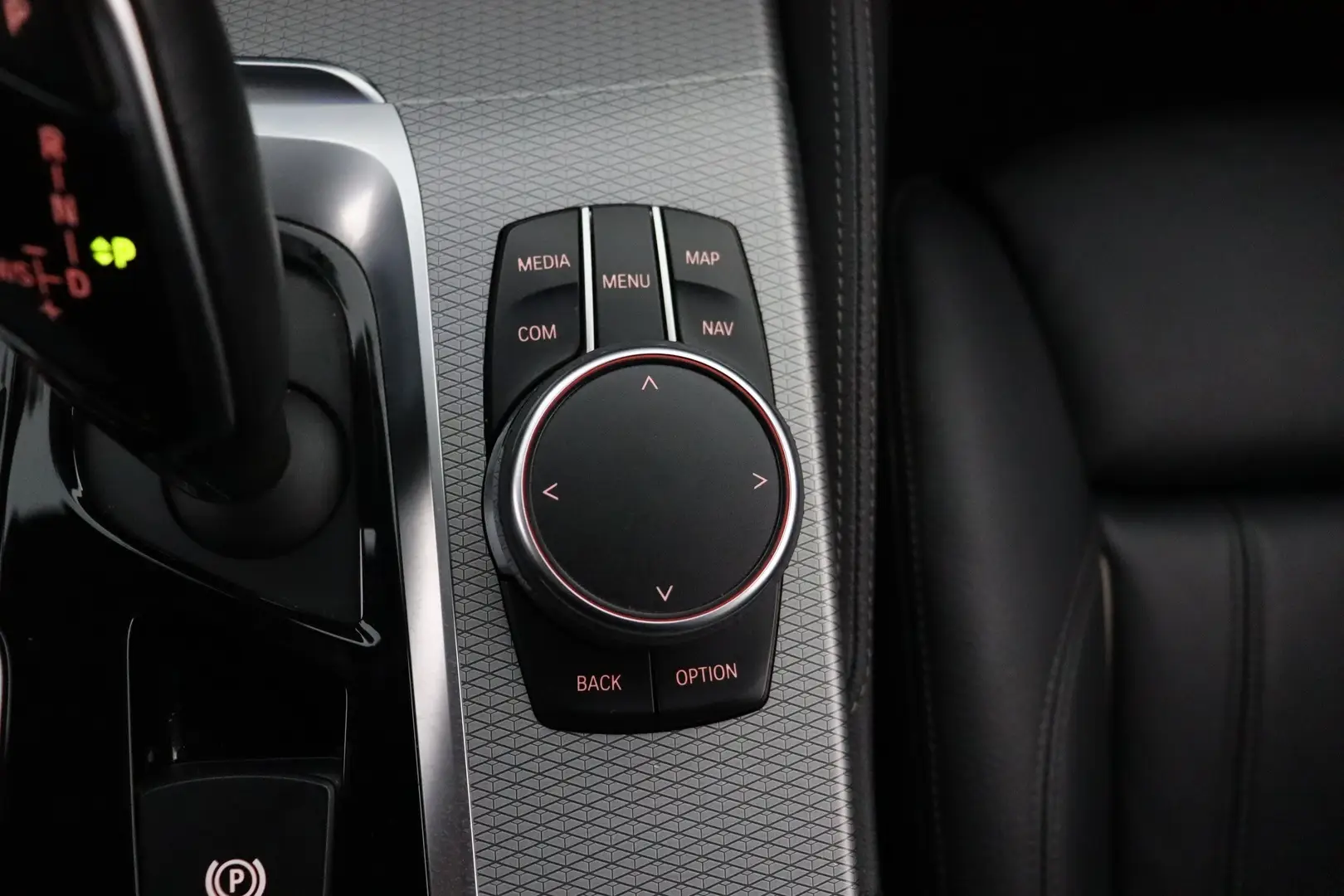 Car Image - U7DkEpVi0XkT4IRGsZBM0