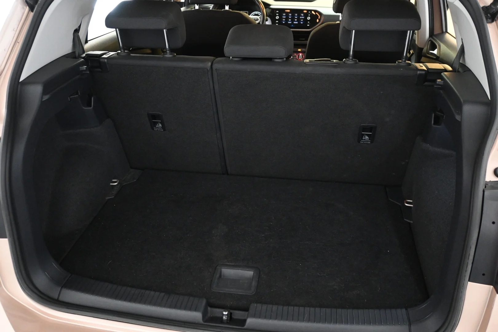 Car Image - 7Lli2guvrM4UqeoSBk7GSK