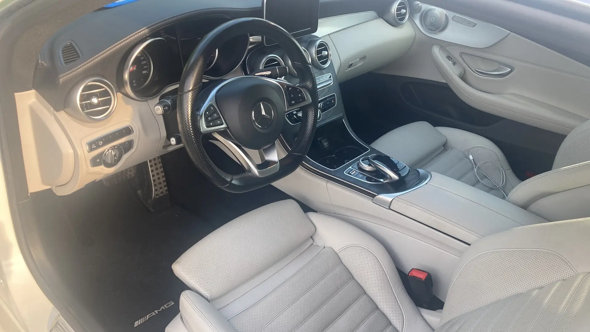 Car Image - m8cba6vv55v4fMtx3KEJe