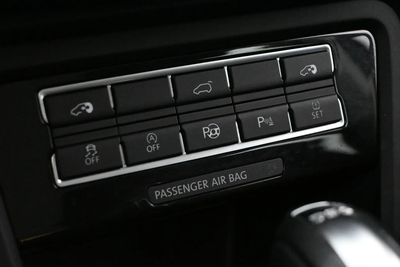 Car Image - 1JSgHGpLjeHgBlrSylNeNk