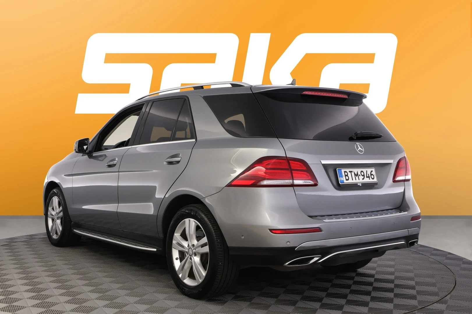 Car Image - HUSmMxTpTYpnOfLxOeceP