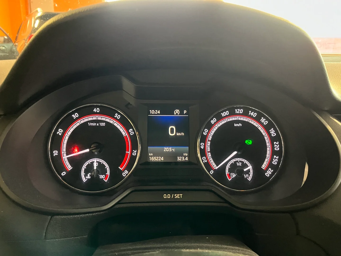 Car Image - 3MGzJsvGlkVOrc7hf8gCWB