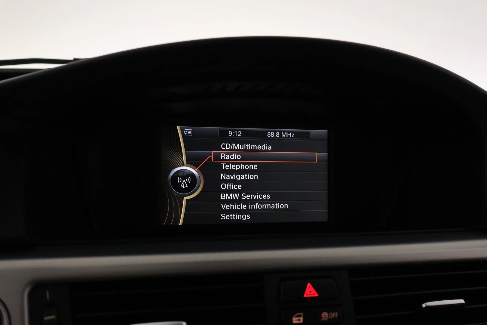 Car Image - 2cONL2B4aDjDndt3AzotN0