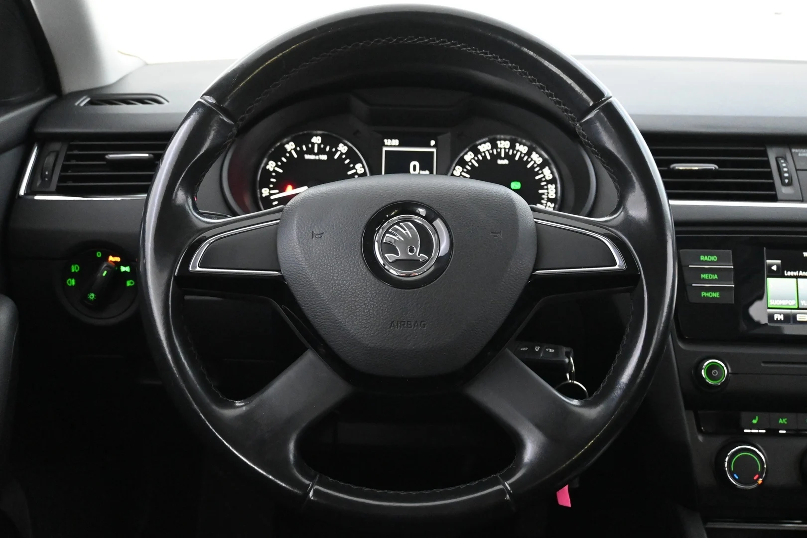 Car Image - 7lu156UoFOV6JFxhcXcnL3