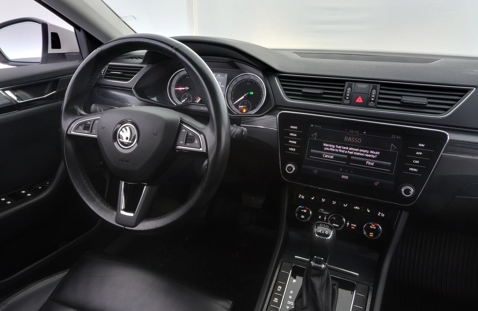 Car Image - 1ppMhnNLcfkB6NYqHdQyeJ