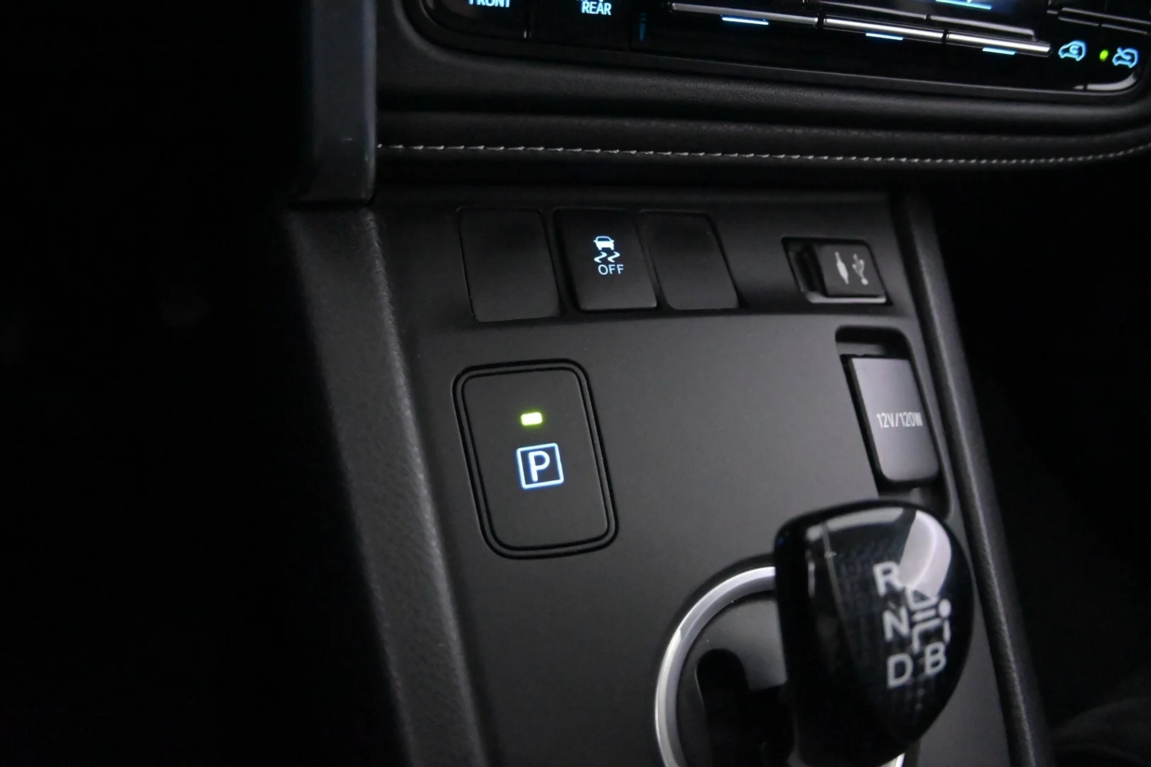 Car Image - 4VmbaYHbhEGmpSDLlTG4iM
