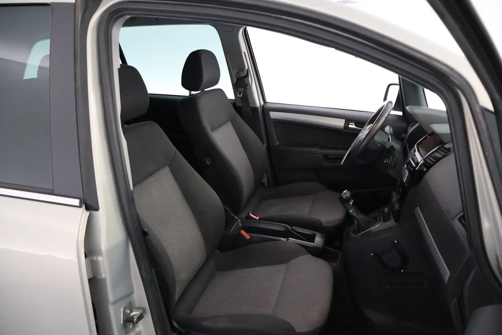 Car Image - 6anzIA0h9ACnwlI7hfcxMh