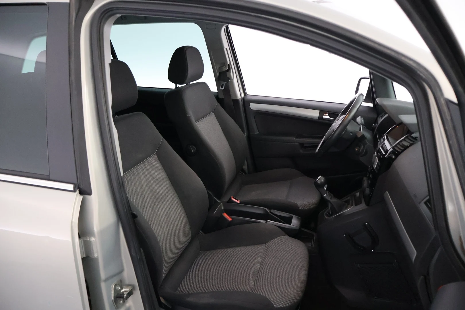 Car Image - 6anzIA0h9ACnwlI7hfcxMh