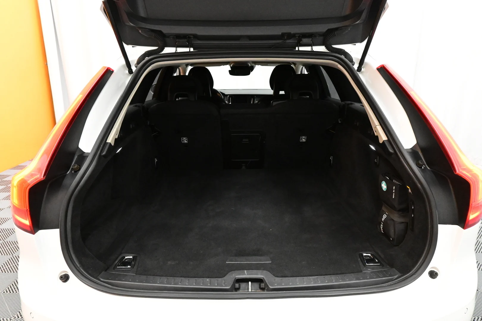 Car Image - 1hKVfHFJvpkeqM7J2w7Dgq