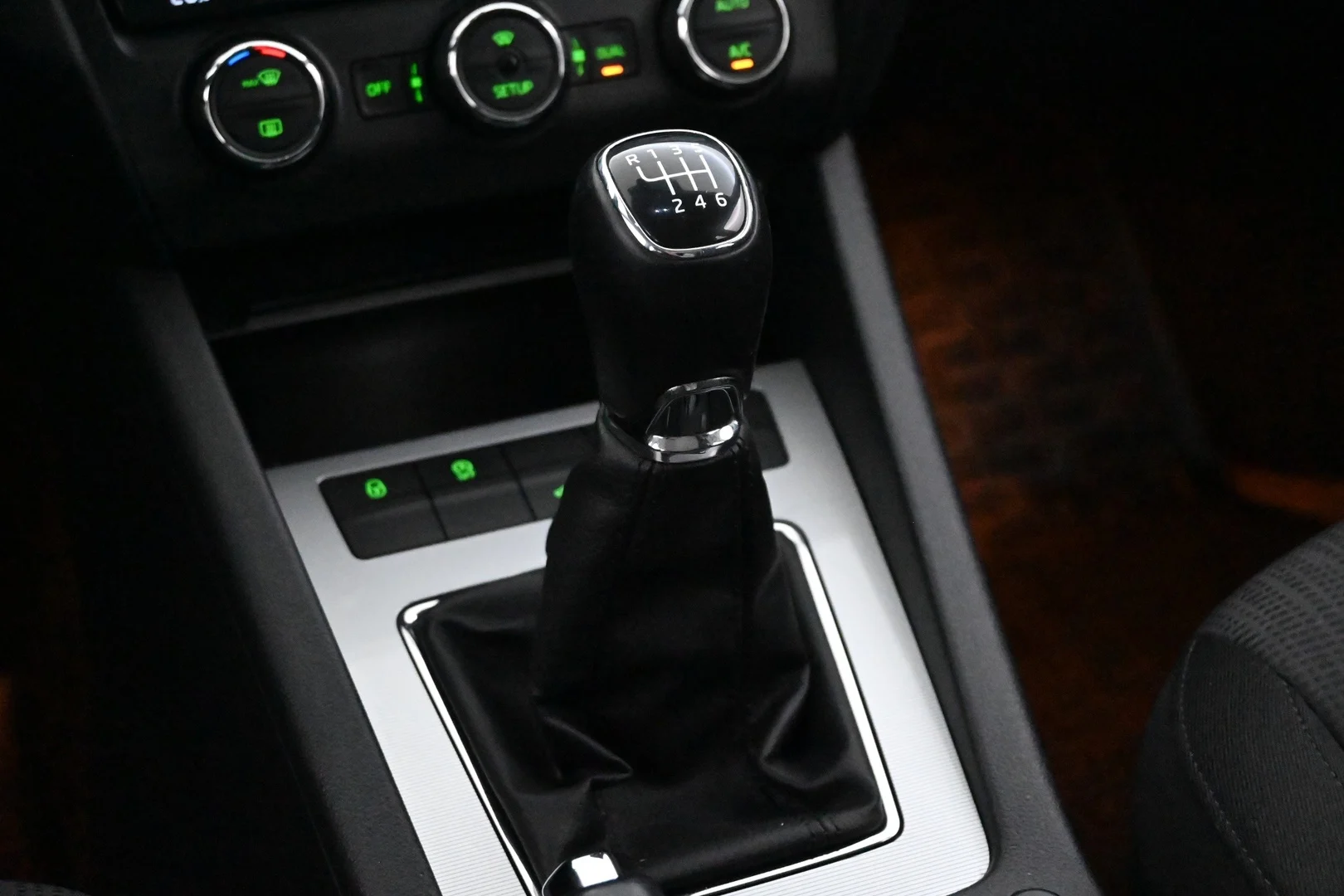 Car Image - ydANVvr6cM0lLGo5aFt07