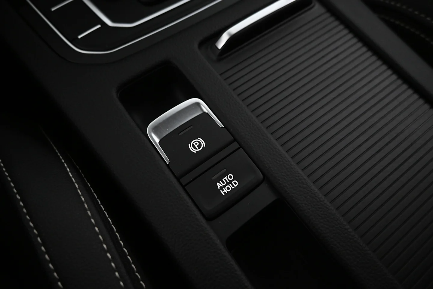 Car Image - 1ZNh13vWHw4ynySeKraMKp