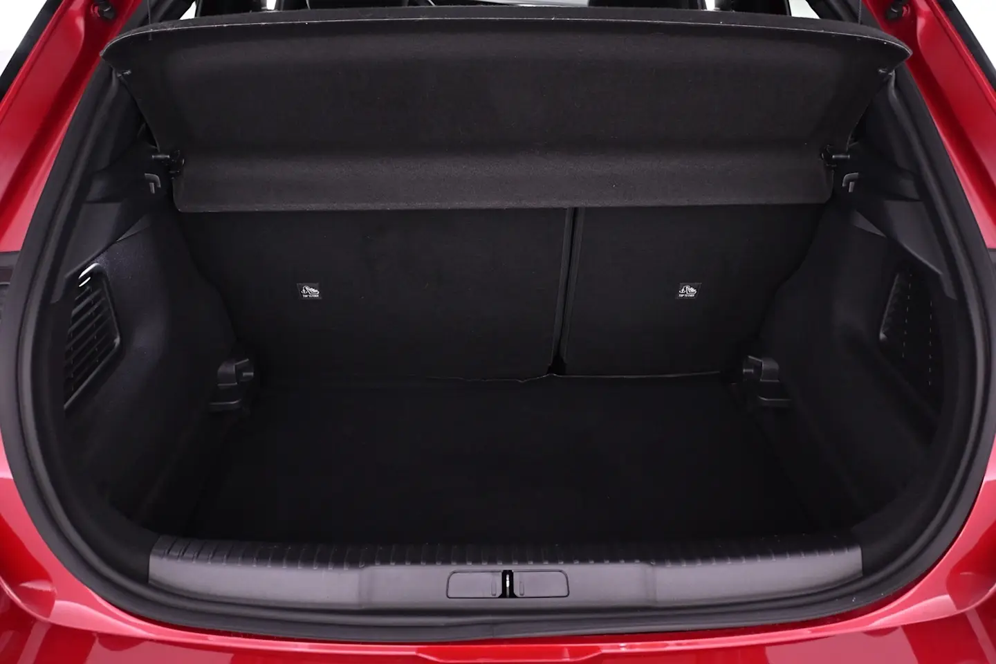Car Image - 54J5OKsMWKkoZPDg60zZTx