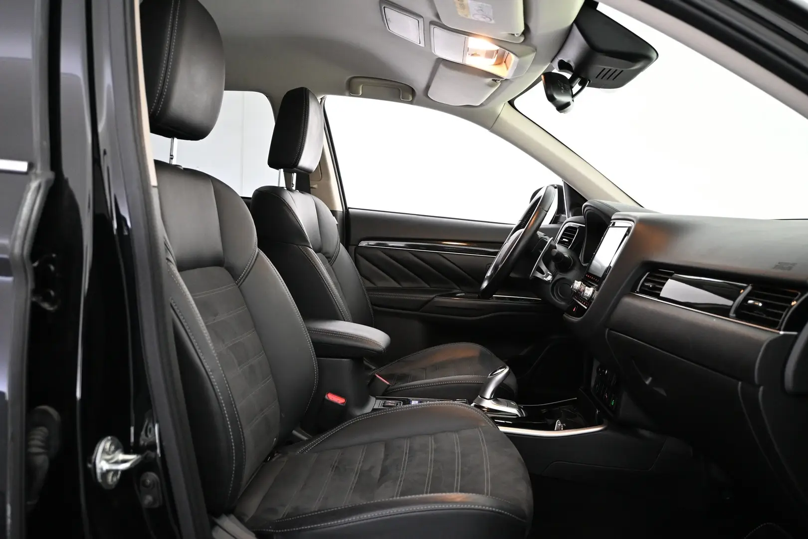 Car Image - 62BV0N5wY9pspFSjQdQ6kP