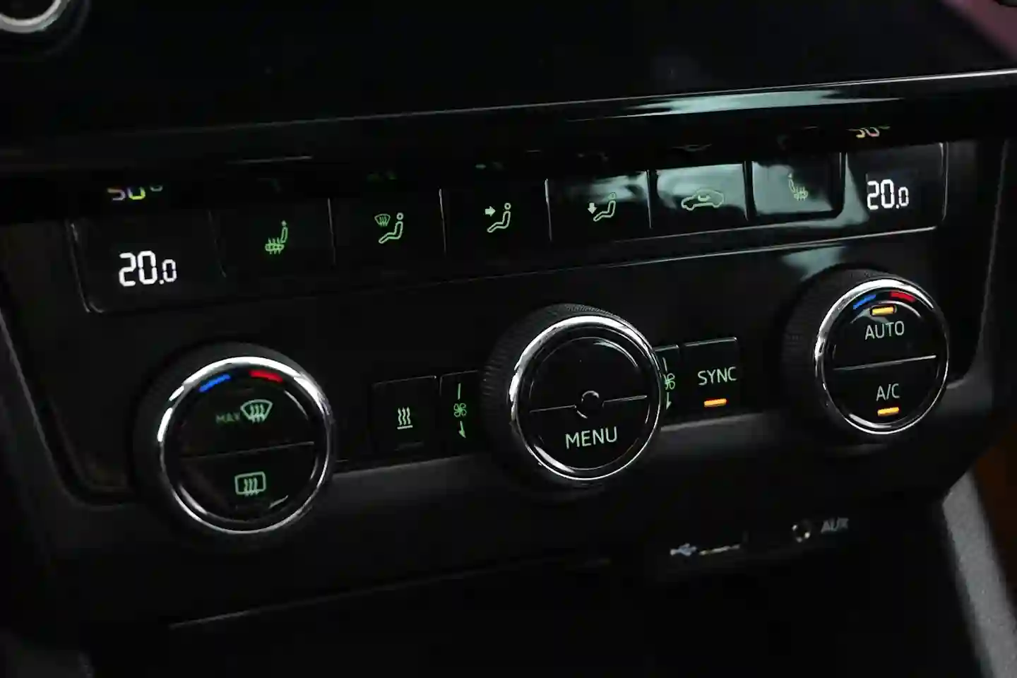 Car Image - 2SaPg6IZUVKnWmLFuAOvNn
