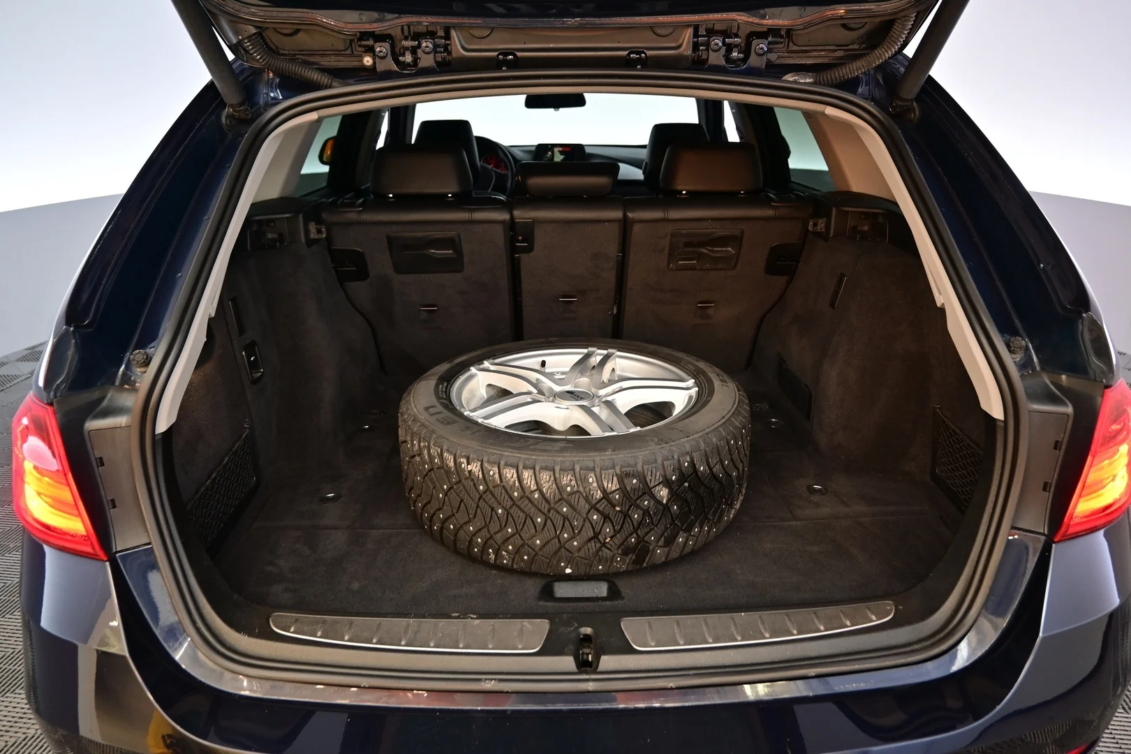 Car Image - 6dCkrebZqHaNvh3ca8r2yJ