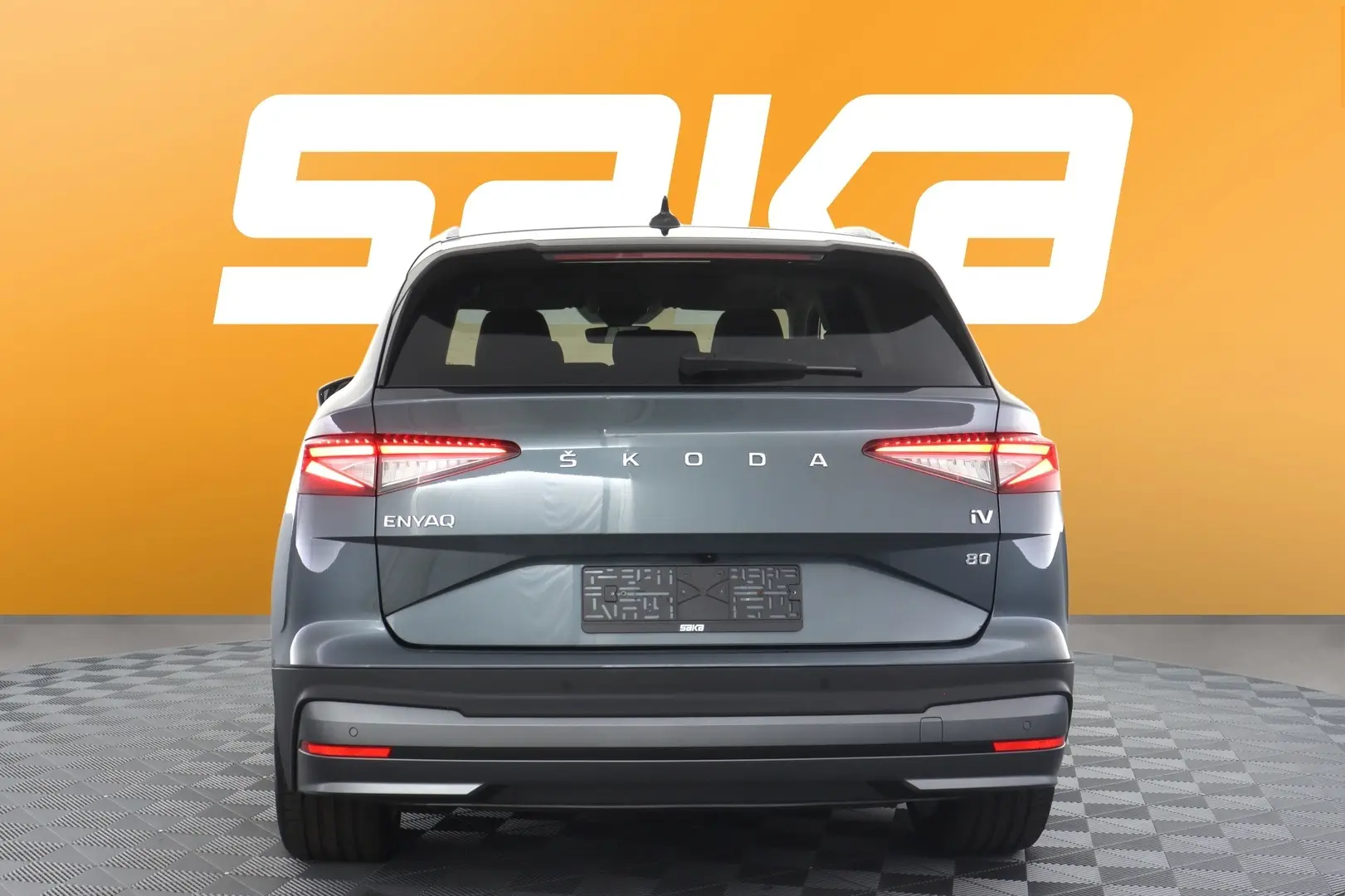 Car Image - 5ZU6b68Dx6qH8kbUcgeGJl