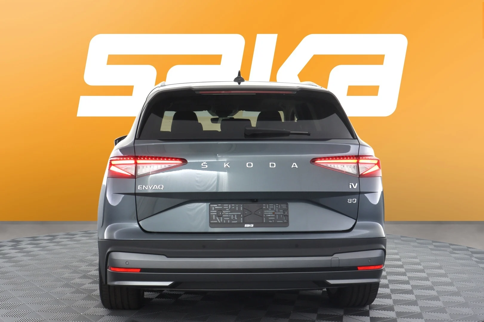 Car Image - 5ZU6b68Dx6qH8kbUcgeGJl