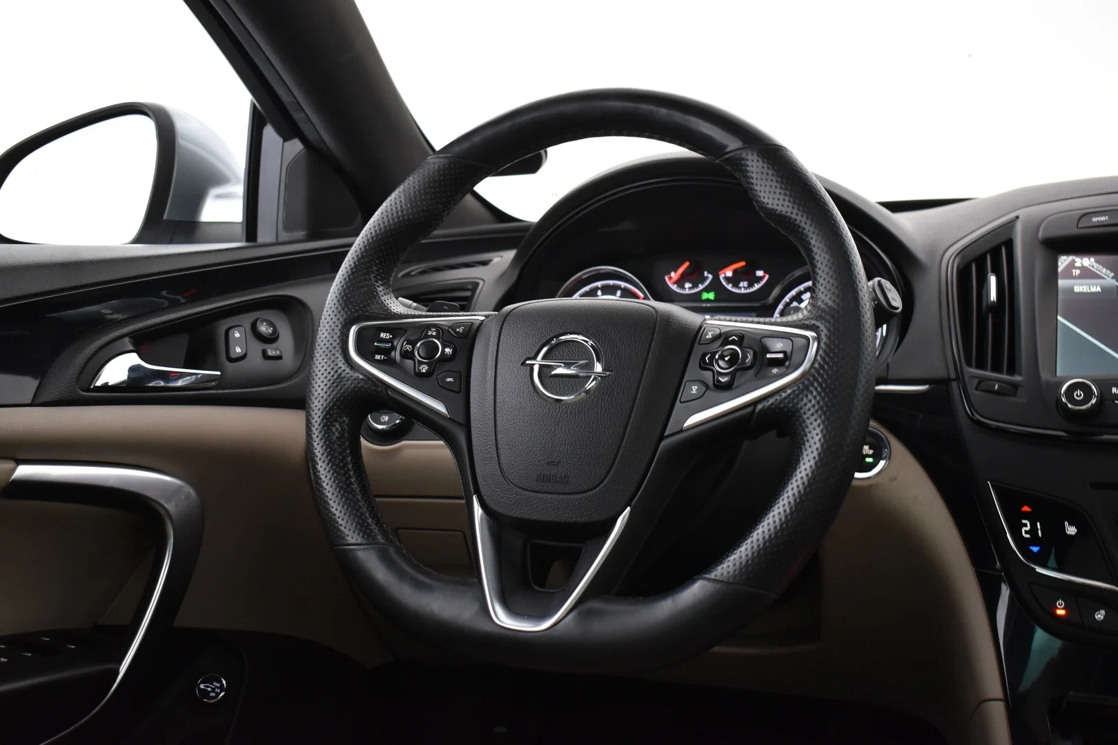 Car Image - 1OeKQNtvVNO9eslCR1L5JV