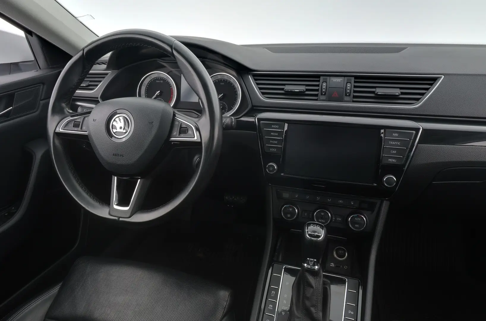 Car Image - 3Xb1gfBH5OfUhDmUNXWZVn