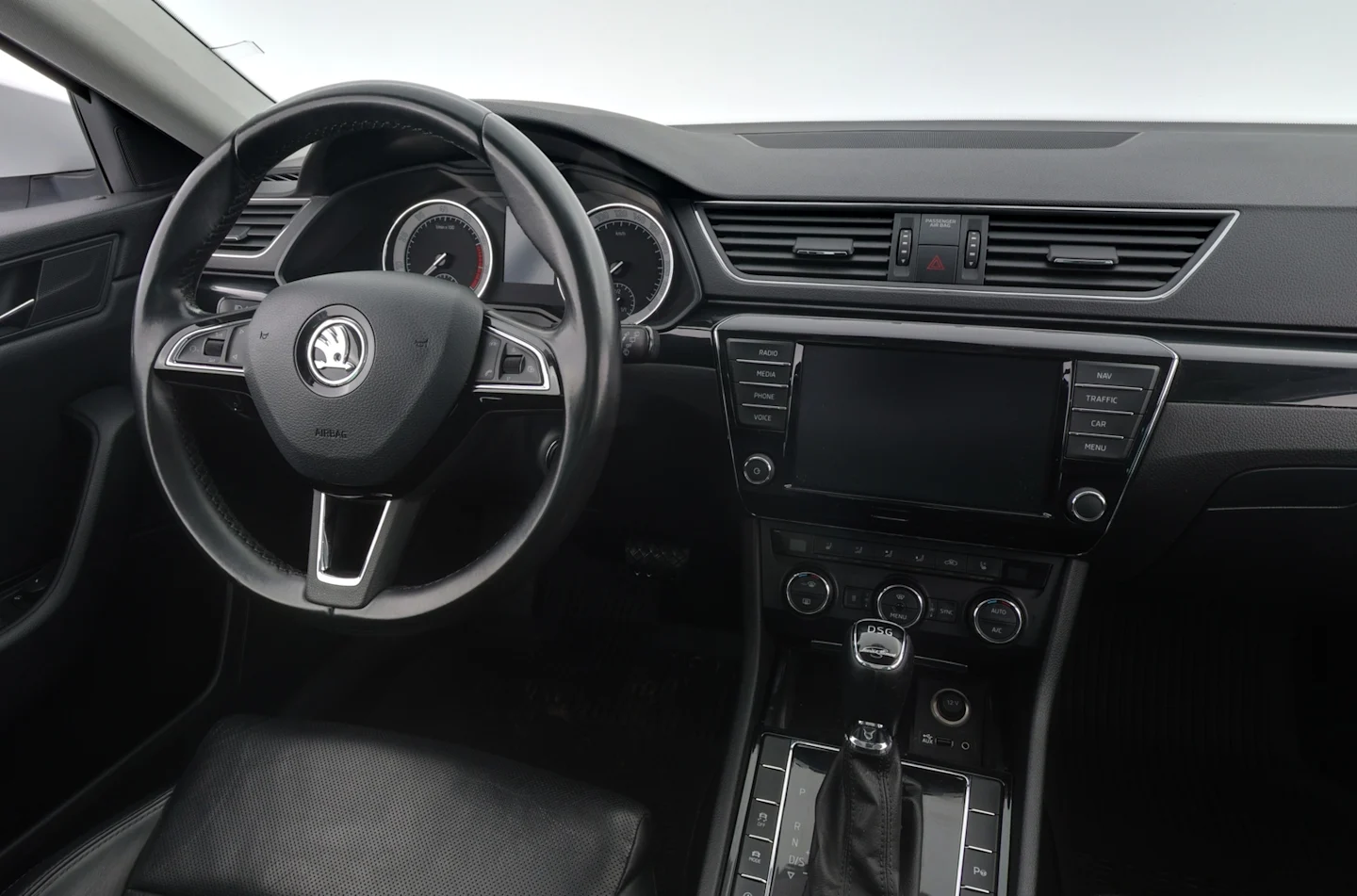 Car Image - 3Xb1gfBH5OfUhDmUNXWZVn