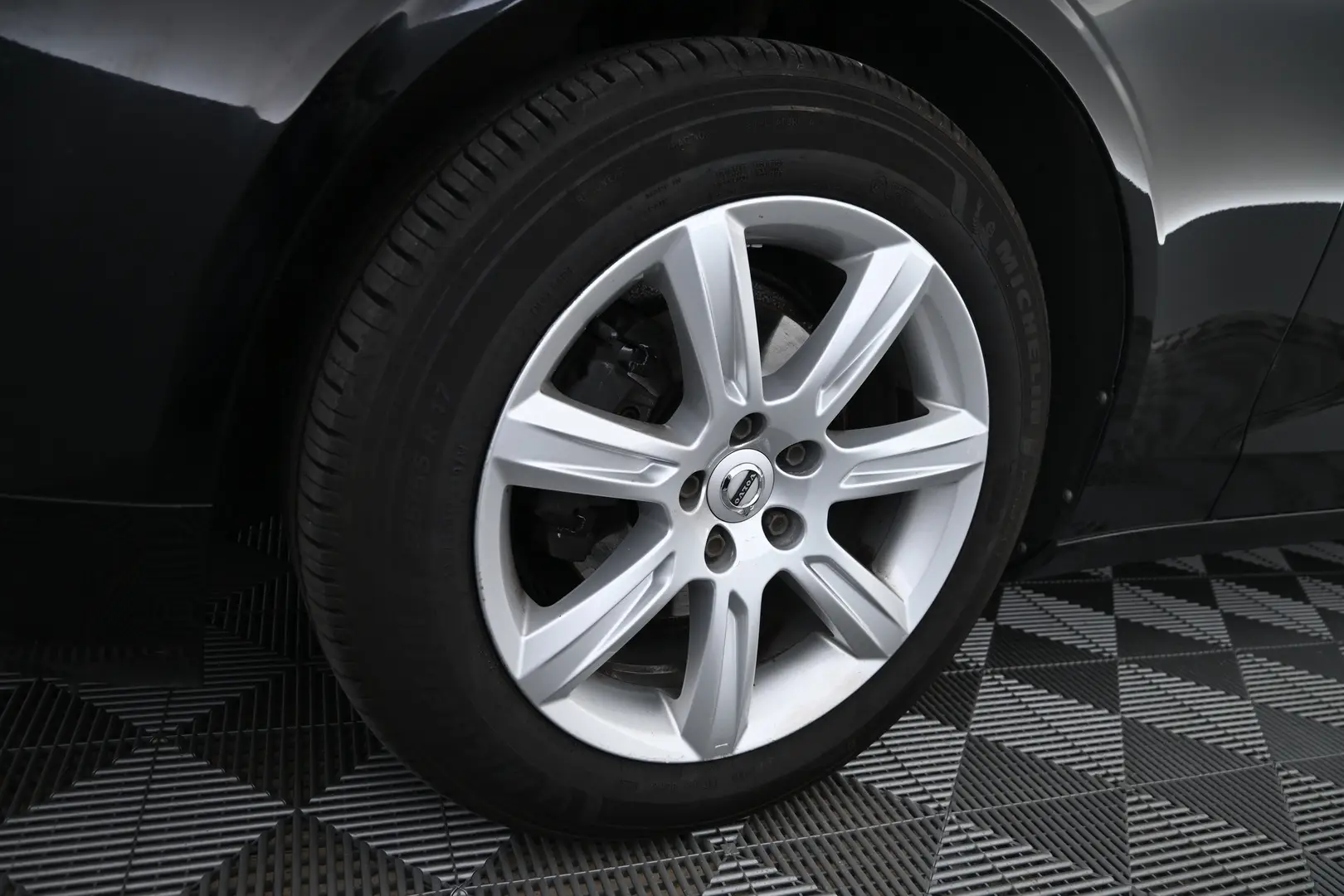 Car Image - 5oczxueVmGziP5rsGIkx8h