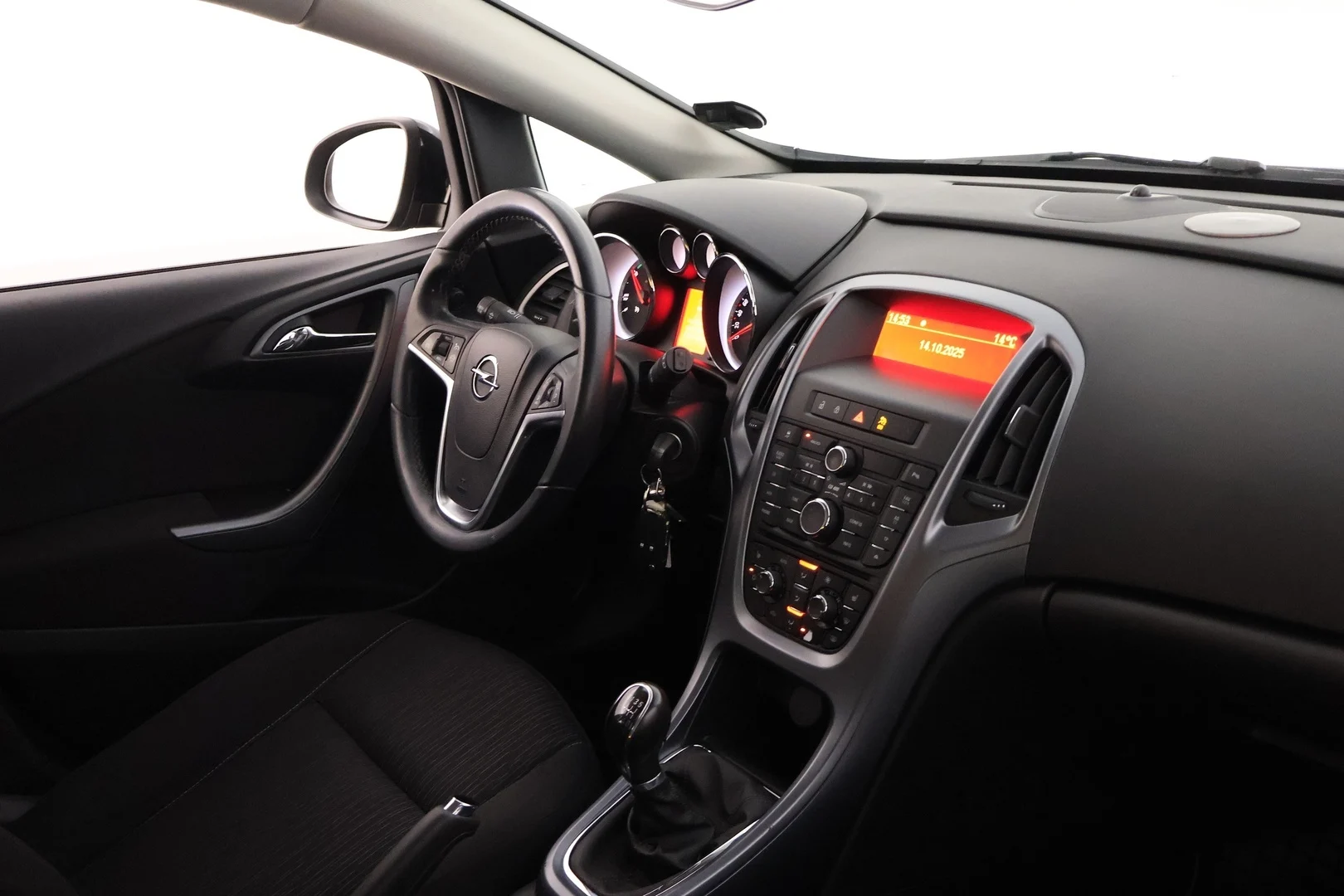 Car Image - R7zaOIa6FiclpR1PrAhYS